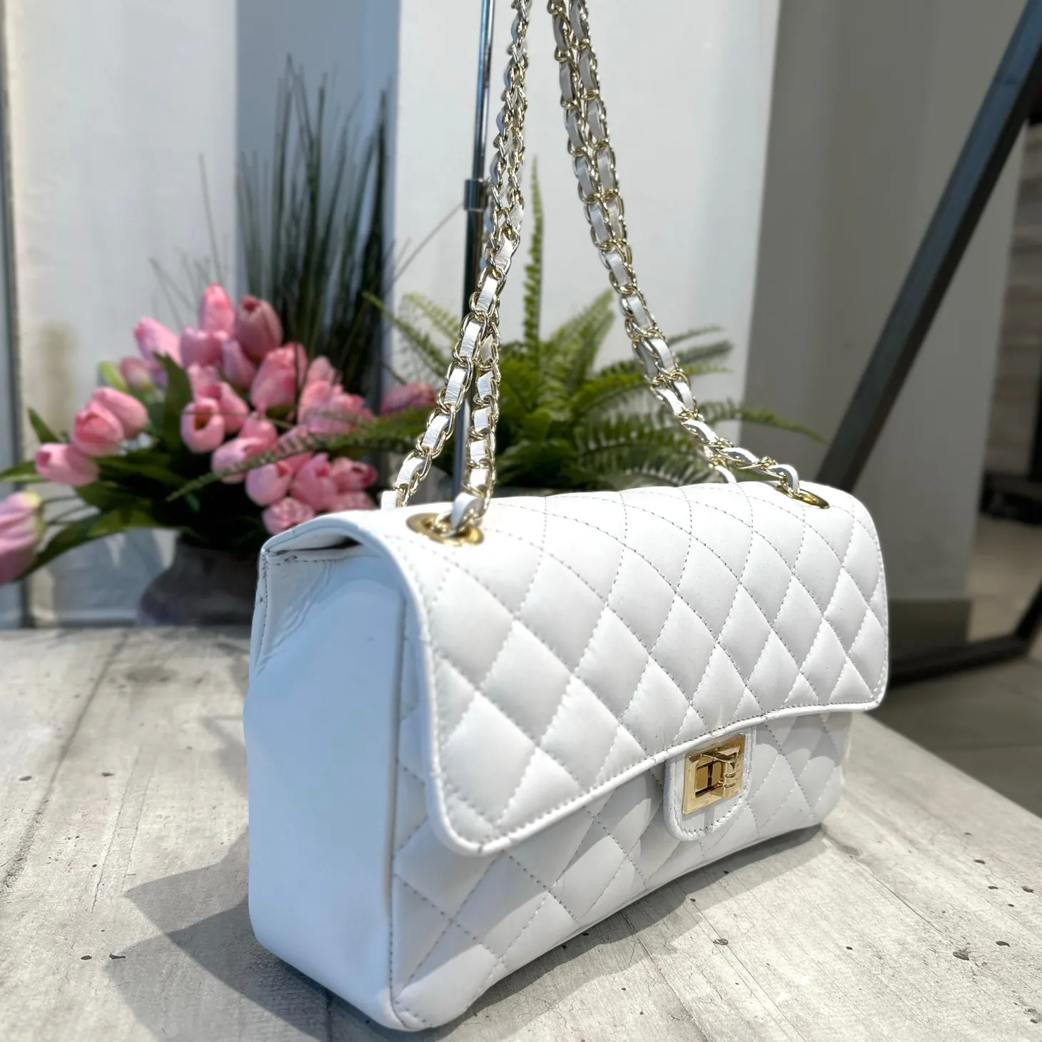 Borsa Elegante Trapuntata VERA PELLE Dettagli Dorati Capiente Bianca