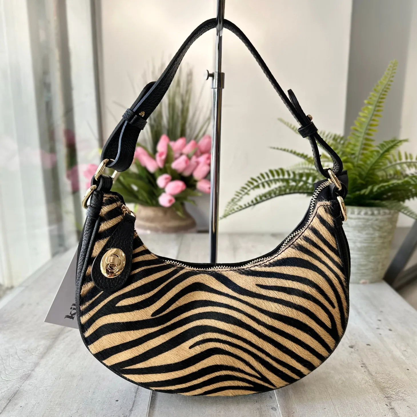Borsa Molly Vera Pelle Mezzaluna a Spalla in Cavallino Zebra