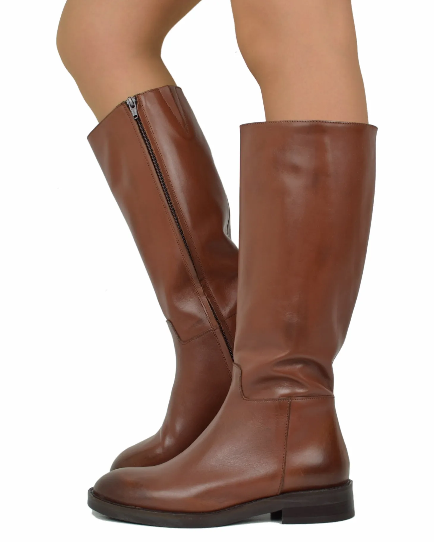 Equestrian Leather Boots – Rubber Sole, Zip, Classic Tan