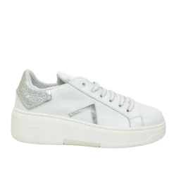 Sneakers Bianche Dettagli Argento Vera Pelle Punta Tonda Divine Follie