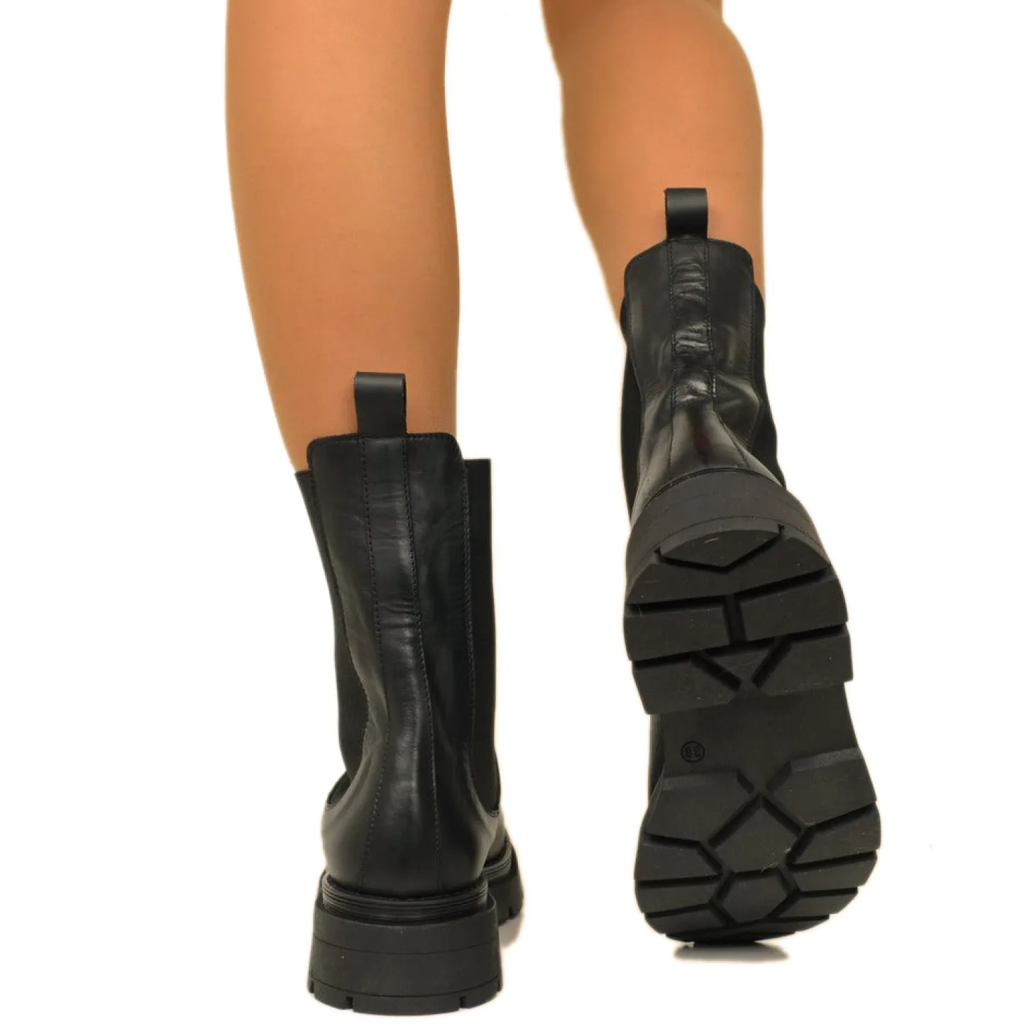 Stivaletti Beatles con Inserti Elasticizzati in Pelle Nera