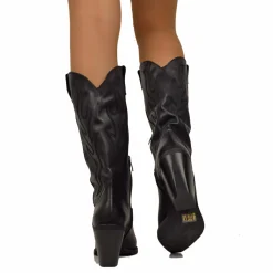 Stivali Alti Texani in Pelle Total Black Gambale Morbido Tacco 8 cm