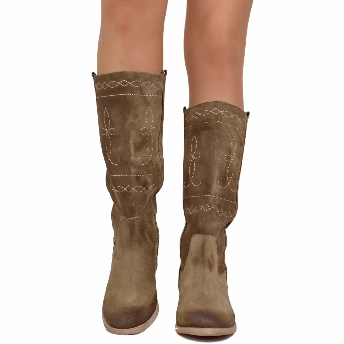 Stivali Camperos Donna Taupe in Pelle Scamosciata con Ricami