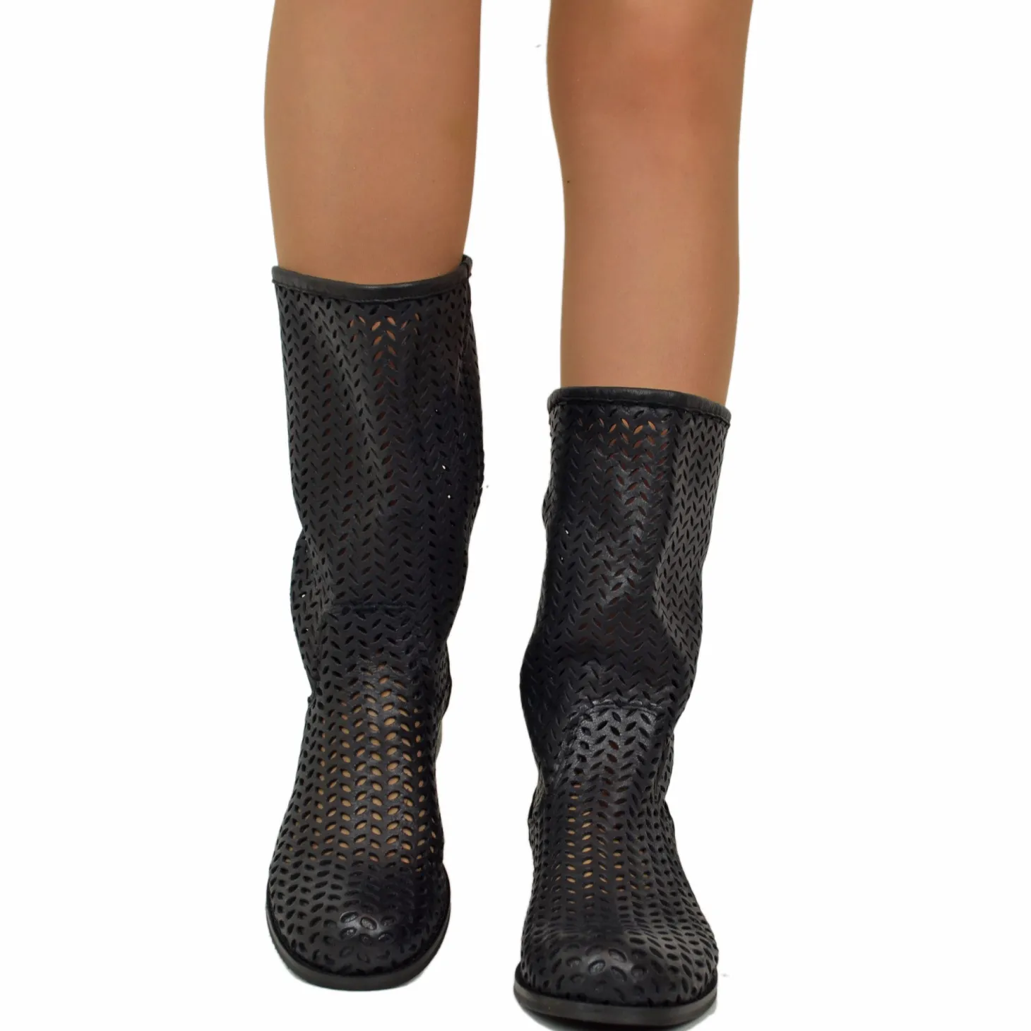 Stivali Estivi Donna Traforati Neri con Tacco Basso Made in Italy