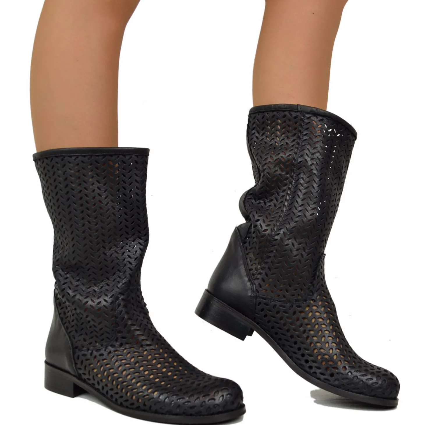 Stivali Estivi Donna Traforati Neri con Tacco Basso Made in Italy