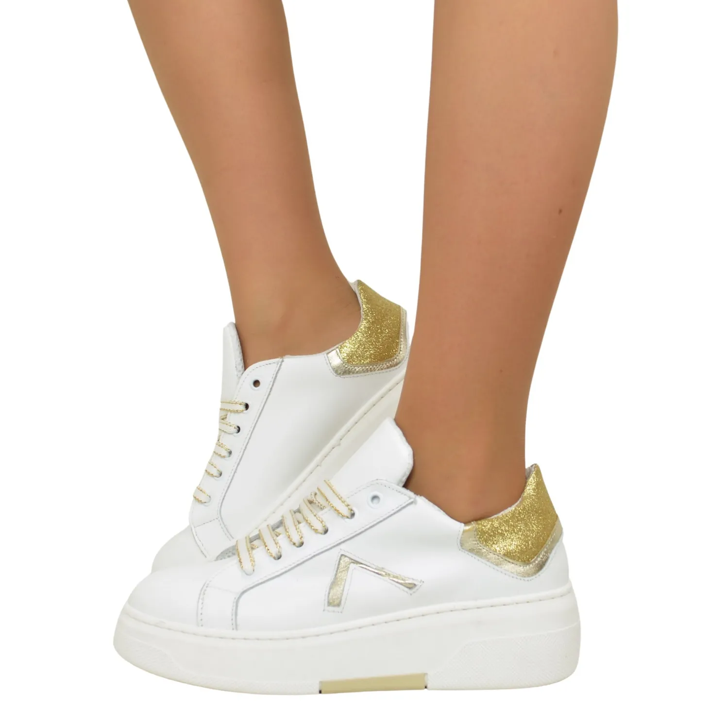 White Sneakers Golden Details Genuine Leather Round Toe Divine Follie