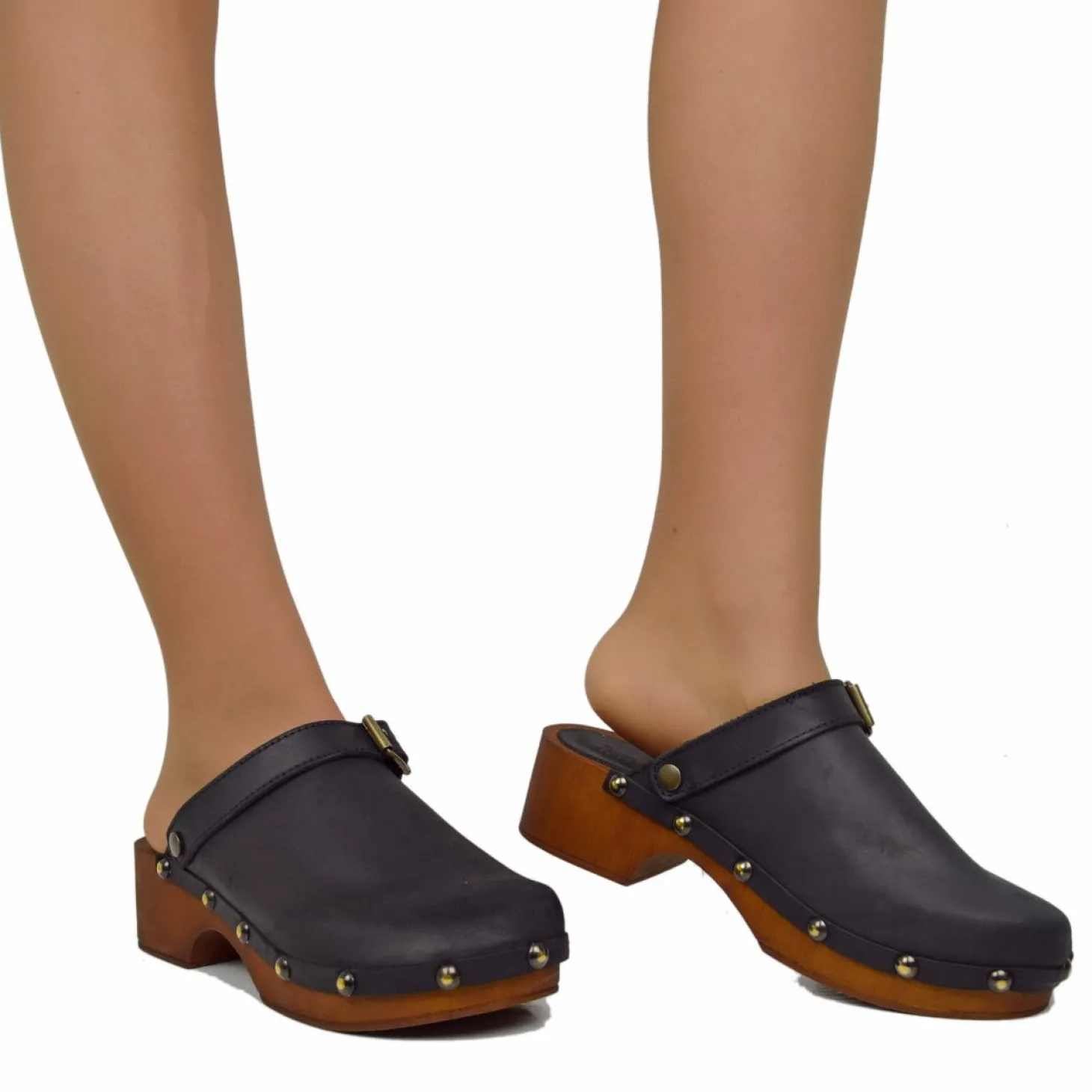 Zoccolo Donna in Pelle Ingrassata Neri Made in Italy